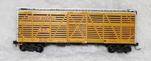 Con-Cor HO gauge Cattle Car 40 ft with Kaydee type couplers - Picture 1 of 6