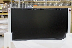 New Samsung 55" Commercial Smart Signage Display LED 4K QM55B - Picture 1 of 6