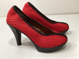 Tacones de vestir para mujer BERNIE MEV TALLA. Artículo de recaudación de fondos 36 (5-5 y 1/2) ROJO Y NEGRO COMO NUEVO - Imagen 1 de 5