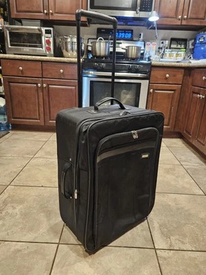 💥Hartmann Black Luggage 24" Upright Wheeled Suitcase bk - Image 1 of 4