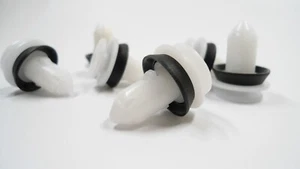 6 DOOR TRIM PANEL CLIPS! FITS CADILLAC CT5 ESCALADE GM TAHOE SUBURBAN YUKON ETC - Picture 1 of 4