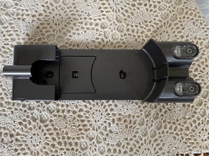 Dyson Wall Mount Docking Station 10-5784 Dock Only DC30 DC31 DC34 DC35 DC44 - Picture 1 of 4