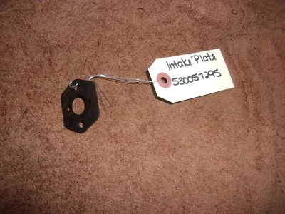 Placa de admisión de motosierra de gas Craftsman 358.350203 P/n 530057295 Foto 1 de 2