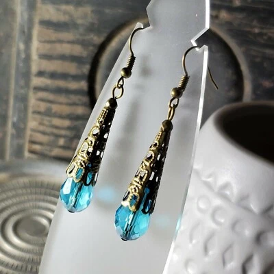 Pendientes antiguos de lágrima de cristal azul turquesa facetados filigrana de bronce Foto 1 de 4