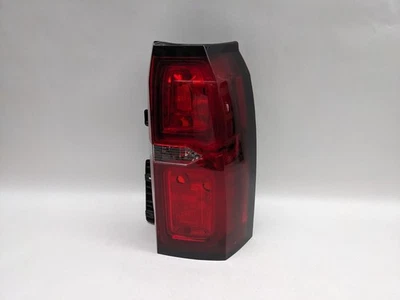 Задний фонарь правосторонний галогенный для Chevrolet Tahoe Suburban 2015–2020 TL66 - Изображение 1 из 4