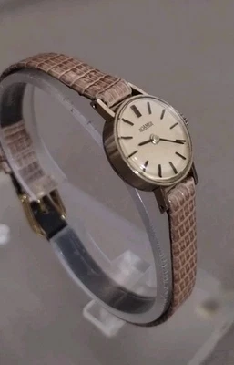 Reloj mecánico vintage Roamer chapado en oro cuerda manual enrolla fácilmente y funciona ~ ¡BONITO! Foto 1 de 4