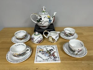 Paul Cardew Alice In Wonderland Tea Service 4 Cups/Saucers Teapot Sugar Creamer - Picture 1 of 24