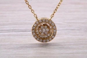 Hermoso y elegante pero sencillo collar con montura de diamantes en oro amarillo de 18 quilates - Imagen 1 de 9