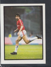 Daily Mirror Soccer 1988 Sticker No 28 - Steve MacKenzie, Charlton  (S1169)