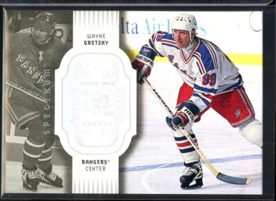 1998-99 SPx Finite Spectrum #53 Wayne Gretzky 116/300 - Image 1 of 2