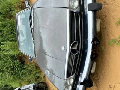 Automatic Transmission 107 Type 380SL Fits 81-85 MERCEDES 380 4166 Foto 1 de 4