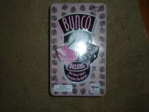 Juego de dados Bunco de lujo de Cardinal 2004 diversión familiar lata 2-12 jugadores sellado NUEVO - Imagen 1 de 1