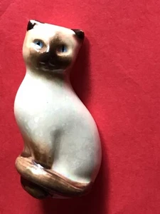 Vintage Ceramic Luster Wear Avon Cat Brooch Pin Siamese Kitten 2in - Picture 1 of 3