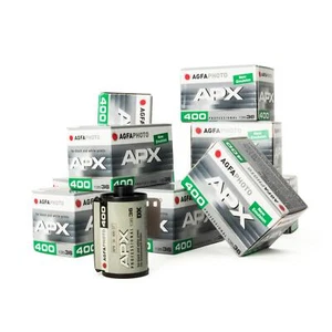 10x Agfa APX 400 135-36 S/W b/w Schwarz- Weißfilm Schwarzweißfilm Kleinbildfilm - Picture 1 of 2
