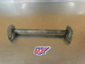 Axe de roue arrière Suzuki 350 DR - Foto 1 di 3