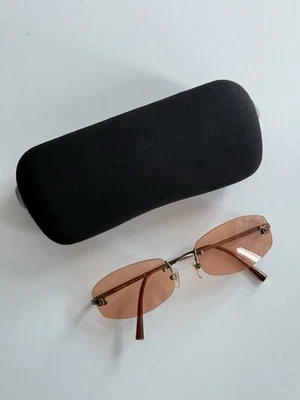 CHANEL Vintage Rimless Sunglasses Rose gold 4002 C 116/74 - Image 1 of 4