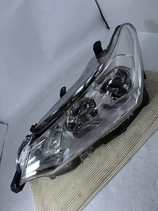 Faro izquierdo Toyota Corolla Fielder Axio 160 NZE NRE 2015-2022 KOITO 12-595 - Imagen 1 de 10