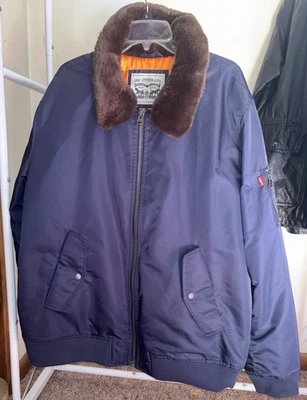 Chaqueta de Vuelo Levi’s Azul Marino con Forro Naranja y Cuello de Piel Extraíble, XXL Para Hombre Foto 1 de 4