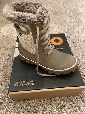 Bogs W Arcata Cozy C Taupe Tamanho 7 - Imagem 1 de 4