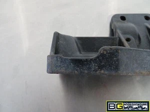 EB89 2004 04 HARLEY DAVIDSON SPORTSTER 883 REAR BRAKE MASTER CYLINDER MOUNT - Picture 1 of 12