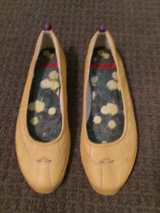 Ecco Damenschuhe - Größe 8 - Mango Farbe flache Schuhe - lässige Slipper - sehr guter Zustand - Bild 1 von 4