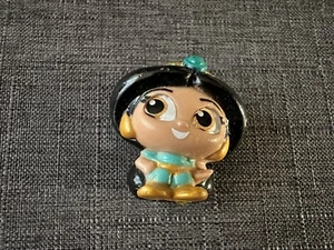 Disney Doorables Glitter And Gold Jasmine - Picture 1 of 6