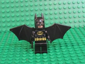 LEGO Minifigure Batman Black Wings sh048 DC Super Heroes 10937 TW3 - Picture 1 of 2