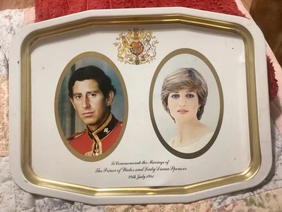 SERVING TRAY: MARRIAGE PRINCE OF WALES/ LADY DIANA SPENCER, JULY 29, 1981; 15x11 - Image 1 of 4