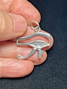 Plata de Ley 925 Hecho a Mano Ojo de Horus Amor y Protección - Imagen 1 de 10