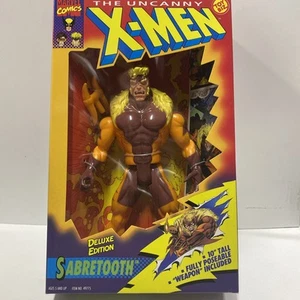 The Uncanny X-Men Sabretooth 10" Action Figure Deluxe Toy Biz Marvel 1993 New - Picture 1 of 15