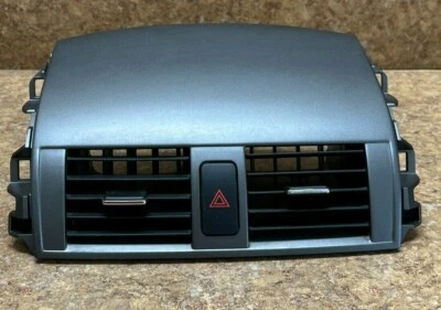🚘  2009-2011 TOYOTA COROLLA CENTER DASH FRONT AIR VENT TRIM HAZARD BEZEL Foto 1 de 4
