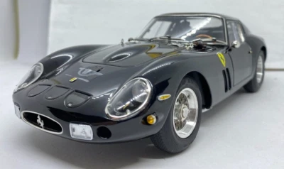 CMC M-259 FERRARI 250 GTO BLACK LHD CLASSIC GALA SCHWETZINGEN 2023 1:18 - Image 1 of 4