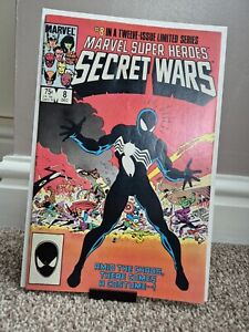MARVEL SUPER HEROES SECRET WARS #8 (1984) 1ST SYMBIOTE . FN+ OR VF MINUS ?