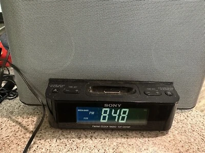 SONY Dream machine Speaker Dock Clock Radio iPod iPhone With REMOTE ICF-CS15iP - Image 1 of 4