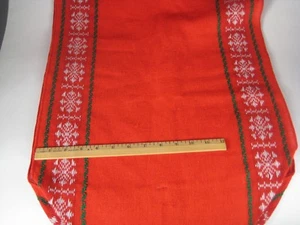 Table Runner 17 x 68 Inch Red Stitching Tassel Christmas Holiday Snowflake VTG - Picture 1 of 7