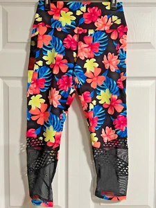 NWT Pink Floral Victoria Secret Ultimate High Waist 7/8 Ankle Legging Size Large - Picture 1 of 14