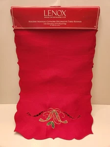 Lenox  Holiday Table Runner - Picture 1 of 5