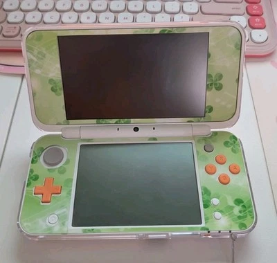 Nintendo 2DS XL Console - White/Orange - Image 1 of 4