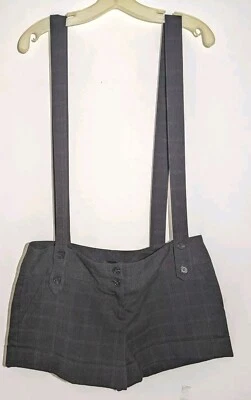 XXI Mujer/Jr.Pantalones cortos negros con tirantes extraíbles - talla L Foto 1 de 4