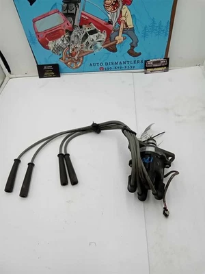 96-97 Geo Metro 4Cyl Distributor USED OEM - Image 1 of 4