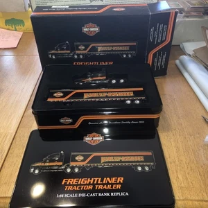 Harley-Davidson Freightliner rimorchio trattore 1:64 banco pressofuso - Foto 1 di 9