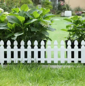 4x WHITE PLASTIC PICKET FENCING WOODEN EFFECT LAWN BORDER EDGE GARDEN EDGING - Picture 1 of 7