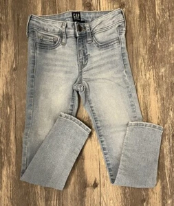 GAP Kids Girls Super Skinny Fit Jeans with Washwell - Size 5 Slim - Light Wash - Picture 1 of 9