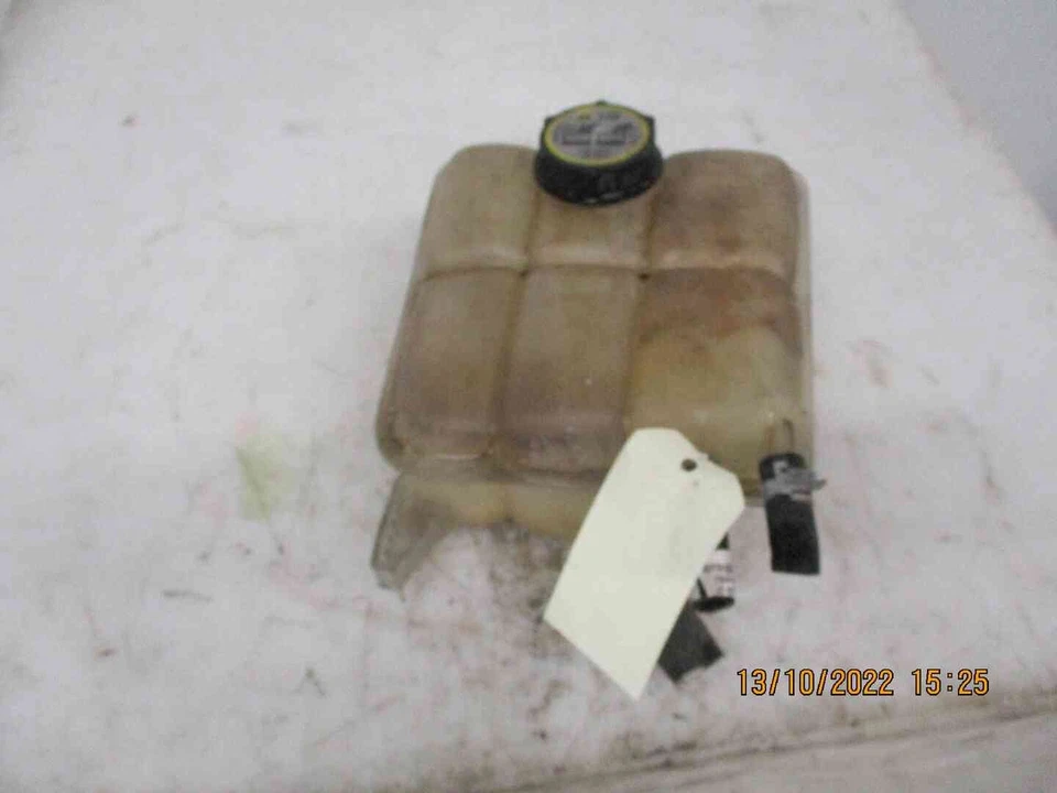 Vase expansion Volvo V50 30776150 - Photo 1/2