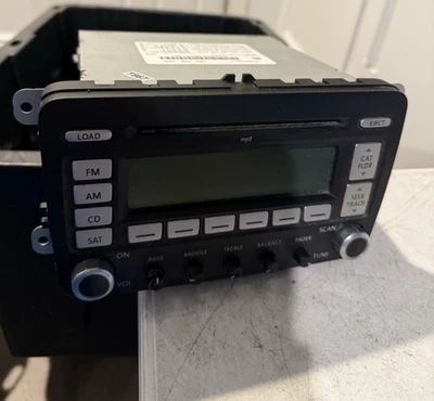 Volkswagen Passat Jetta Golf Tiguan 2006-2010 radio estéreo reproductor de CD 1K0035180L Foto 1 de 4