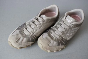 A PAIR OF WOMEN'S SKECHERS SLIP ON - Picture 1 of 6