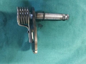 25510-32E00-000 Suzuki Shaft,gear shift, OEM Part - Picture 1 of 2