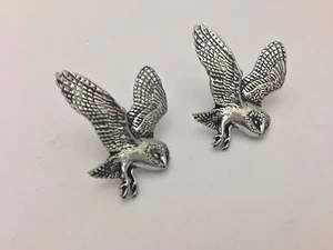 Gemelos finos de animales de peltre inglés Barn Owl B19 hechos a mano en Sheffield - Imagen 1 de 1