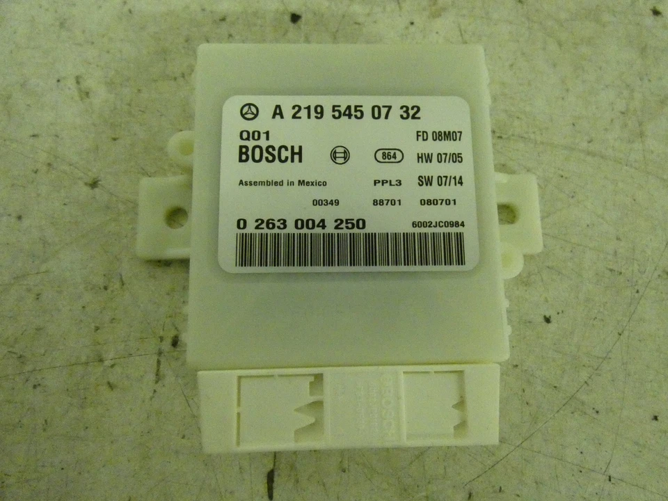 Centralina parcheggio Mercedes Benz CLS W219 anno 2008 PDC A219450732 - Immagine 1 di 1