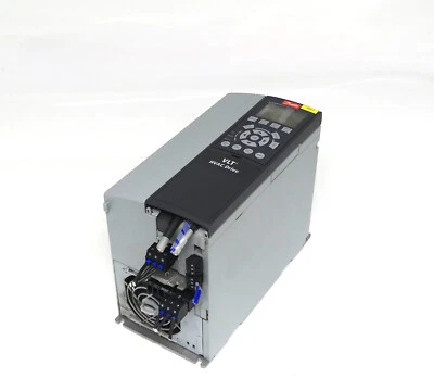 Danfoss VLT FC-102P7K5T4E20H1XGXXXXSXXXXAXBXCXXXXDX - Bild 1 von 4